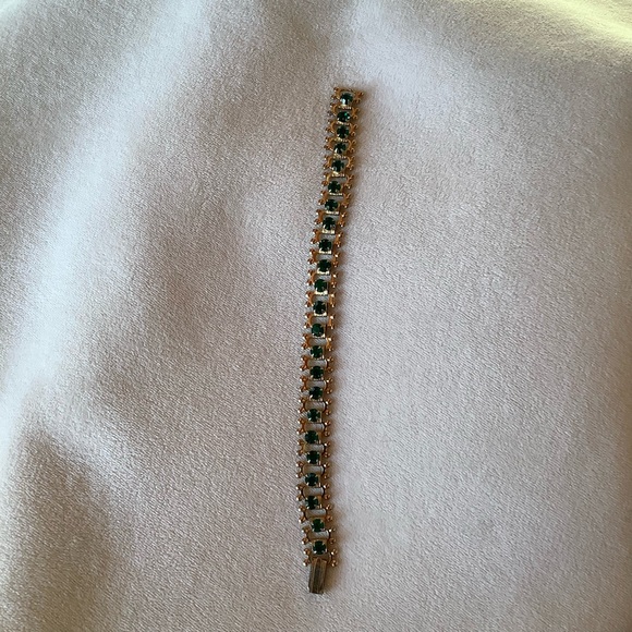 Vintage Goldtone Coro Bracelet - Picture 6 of 9